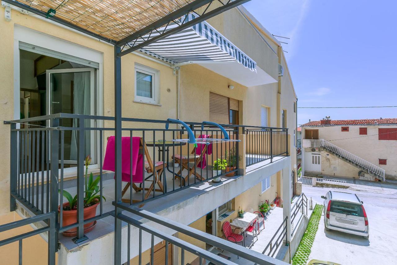 Apartment Ivanka Omis Exterior photo