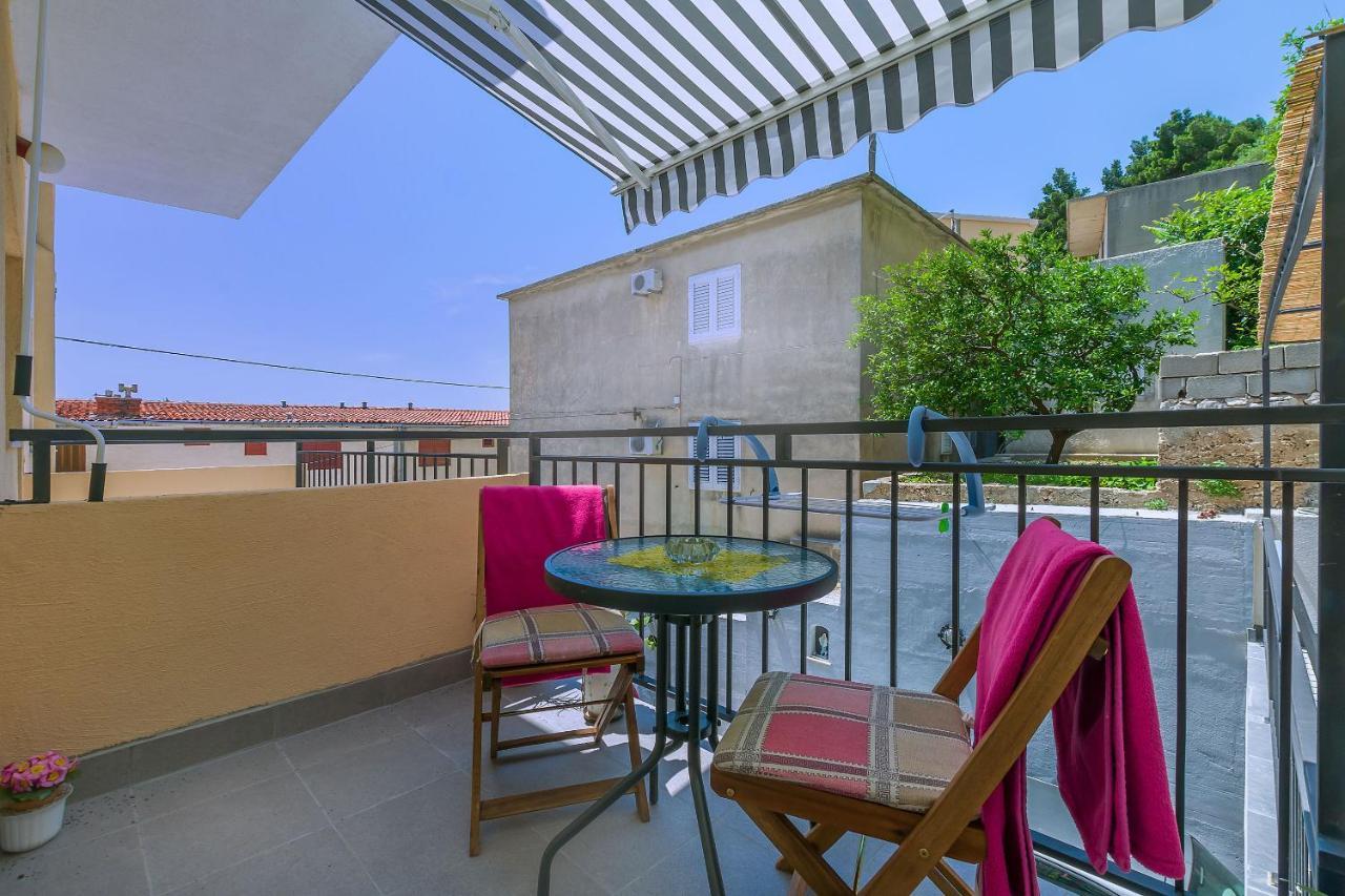 Apartment Ivanka Omis Exterior photo
